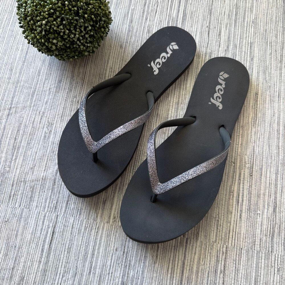 Reef Silver Metallic Flip Flops Size 8.5
